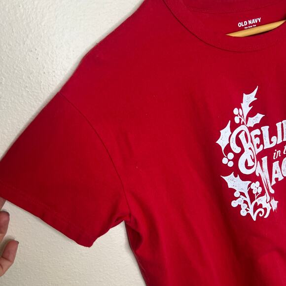 Old Navy Easy Tee Red Holiday Tee Medium - Picture 3 of 8